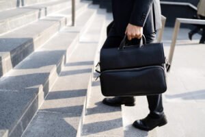 Should you buy an independent pharmacy or a franchise branch